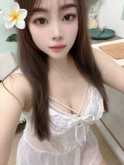 丰满性感风骚姐姐