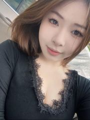 滨江丰满白皙大胸妹