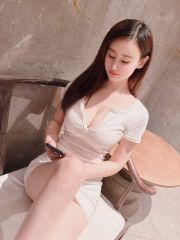 大奶性感尤物全套服务