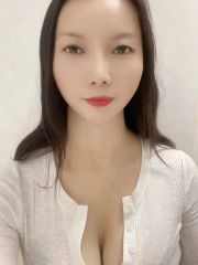 极品大奶白虎御姐