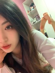 成都娇嫩白虎小穴瑶瑶