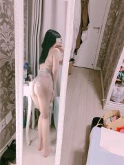 武汉肤滑白嫩性感小姐姐