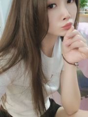 南站附近的小姐姐