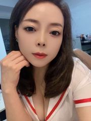 轻熟骚妇38F罩杯