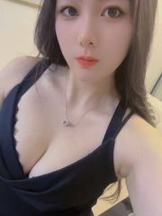 大胸嫩妹各种制服体验