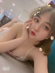 宝安性感粉嫩巨乳妹