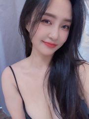 女友感很强的小骚货