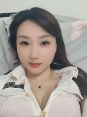 温柔七七老师身材饱满