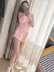 性感小骚妹姿势多叫声淫荡