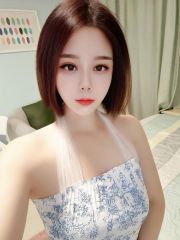 蜜桃臂性感姐姐